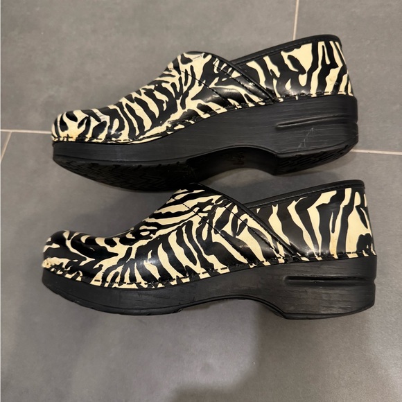 Dansko Black and Cream Zebra Print Clogs - Picture 2 of 6